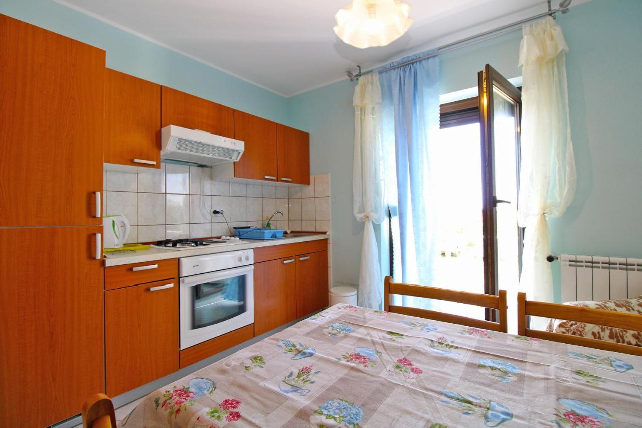 Apartments Veroslava 2159 Pula Exterior foto