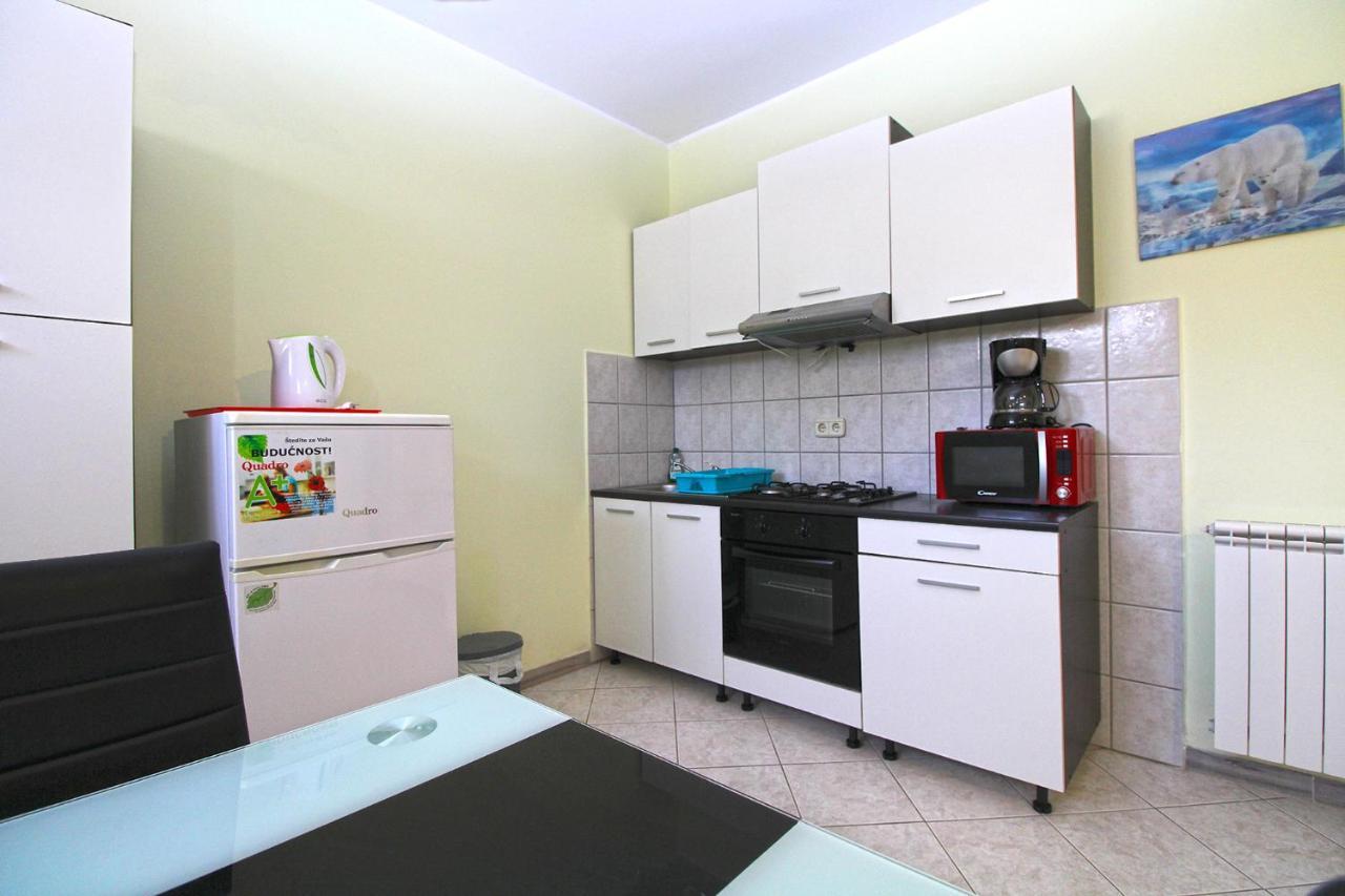 Apartments Veroslava 2159 Pula Exterior foto