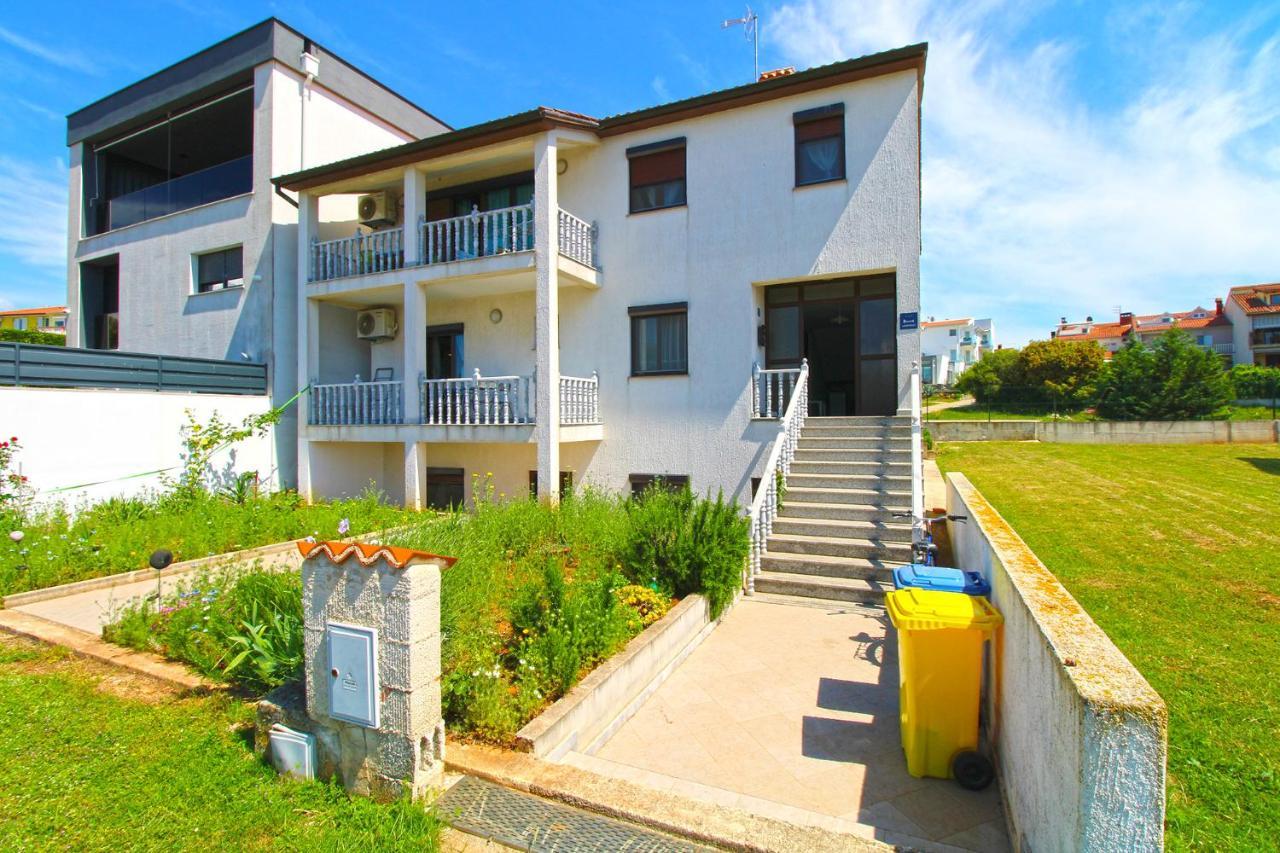 Apartments Veroslava 2159 Pula Exterior foto