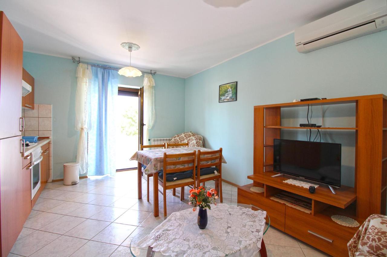 Apartments Veroslava 2159 Pula Exterior foto